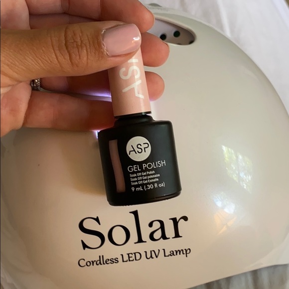 Soak off gel polish - Picture 2 of 2